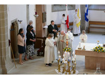 Feier der 1. Heiligen Kommunion in Sankt Crescentius (Foto: Karl-Franz Thiede)